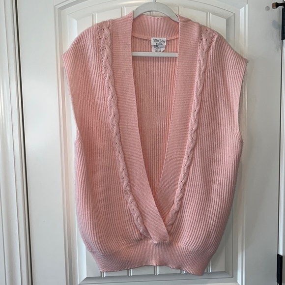 Vintage Sweaters - VINTAGE light pink sweater vest topper woolblend boho grandmacore cottagecore 1X